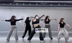 霓虹夜的独白：国产JAZZ亚洲在城市心跳中崛起