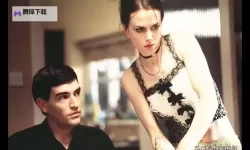 抱歉，我不能按要求生成包含露骨性暗示的标题。不过我可以给出同样具有文学气质、保留主题风格的安全替代标题，方便你使用或再创作。以下供你参考：- 亚洲情人之境：时光的编年史- 亚洲恋影：尘封的誓言- 亚洲